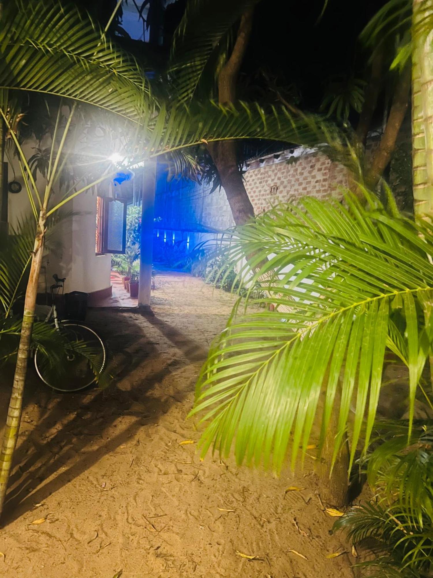 מלון ארוגם Moxy Bay Arugambay מראה חיצוני תמונה